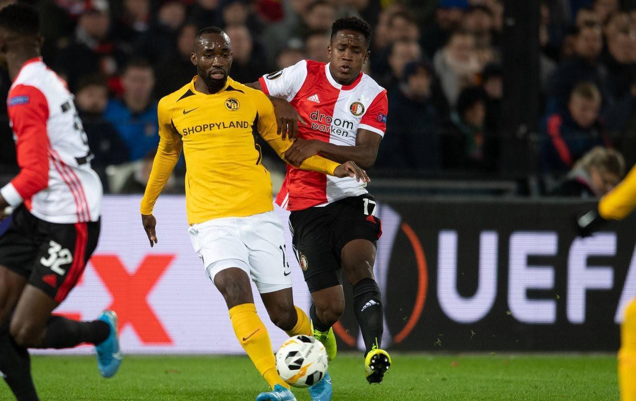 社交媒体上 社交媒体上